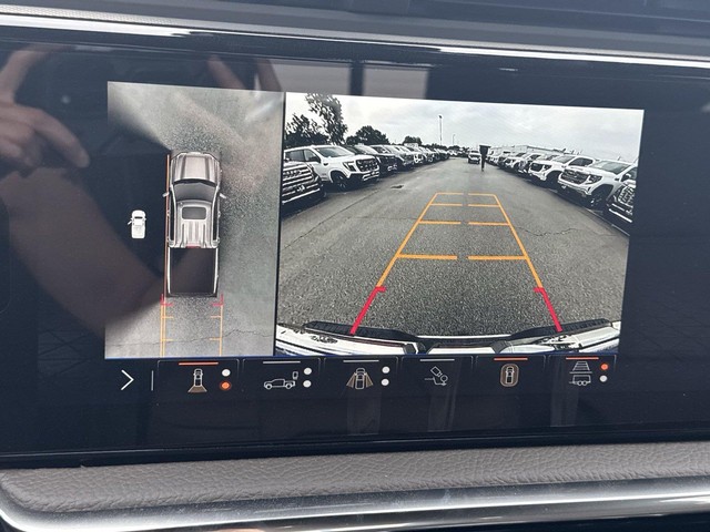 GMC Sierra 1500 Vehicle Full-screen Gallery Image 17