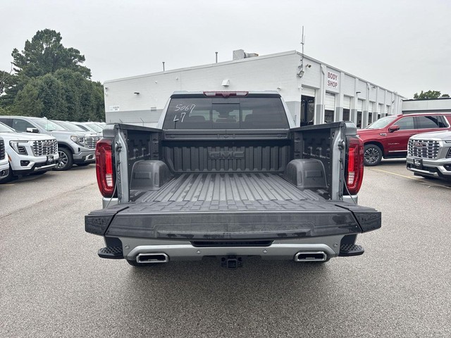 GMC Sierra 1500 Vehicle Full-screen Gallery Image 24