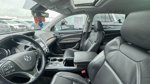 Acura MDX Vehicle Full-screen Gallery Image 13