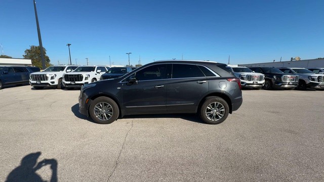 Cadillac XT5 Vehicle Full-screen Gallery Image 07