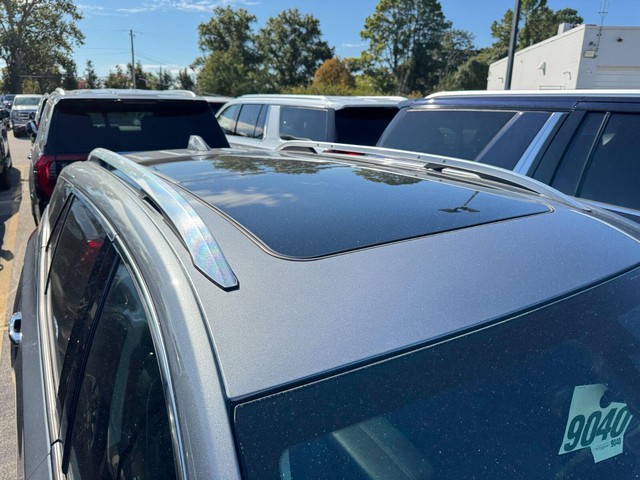 GMC Terrain Vehicle Full-screen Gallery Image 14