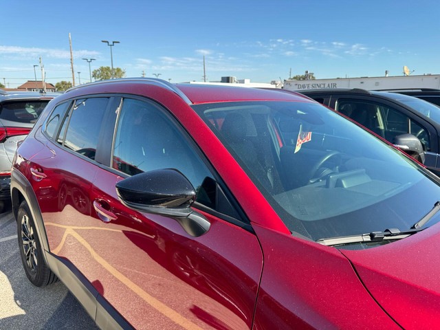 Mazda CX-50 Vehicle Full-screen Gallery Image 11