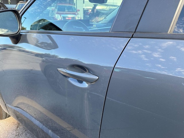 Mazda CX-50 Vehicle Full-screen Gallery Image 13