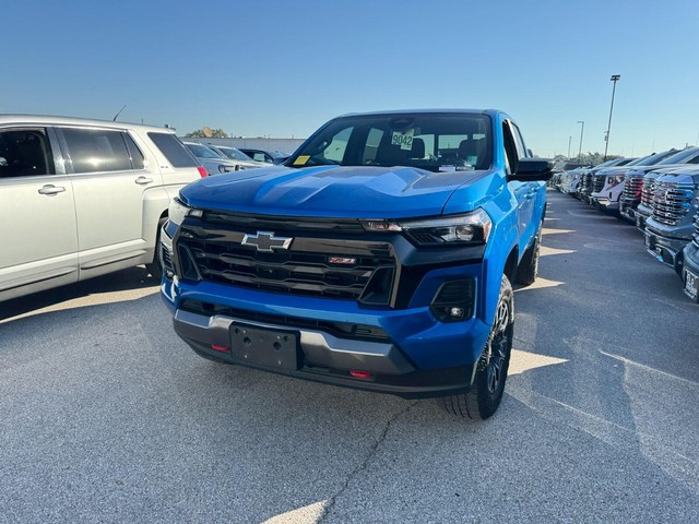 Chevrolet Colorado Vehicle Full-screen Gallery Image 02