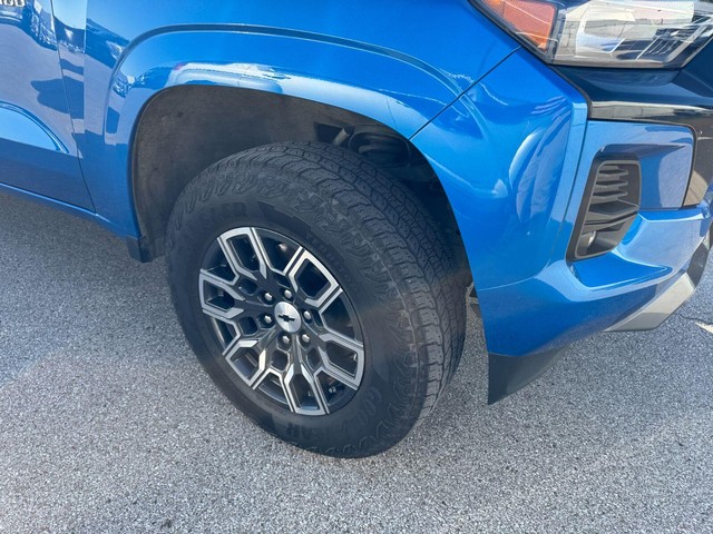 Chevrolet Colorado Vehicle Full-screen Gallery Image 10