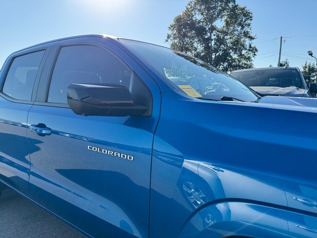 Chevrolet Colorado Vehicle Full-screen Gallery Image 11