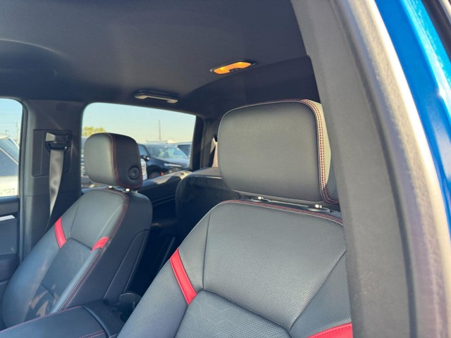 Chevrolet Colorado Vehicle Full-screen Gallery Image 19