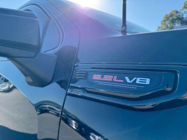 GMC Sierra 1500 Vehicle Full-screen Gallery Image 11