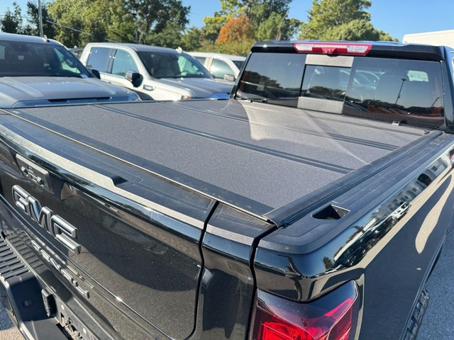 GMC Sierra 1500 Vehicle Full-screen Gallery Image 17