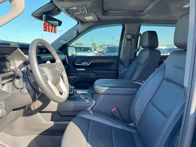 GMC Sierra 1500 Vehicle Full-screen Gallery Image 24