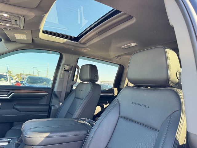 GMC Sierra 1500 Vehicle Full-screen Gallery Image 25