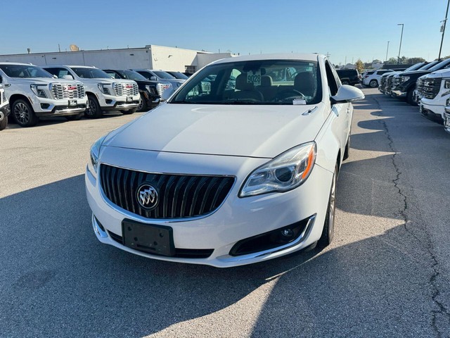 Buick Regal Vehicle Full-screen Gallery Image 02