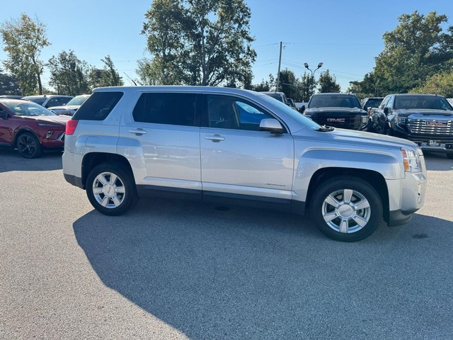 GMC Terrain Vehicle Full-screen Gallery Image 10
