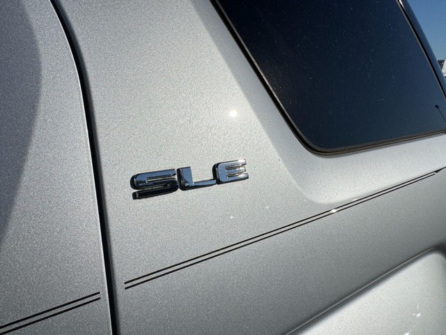 GMC Terrain Vehicle Full-screen Gallery Image 17
