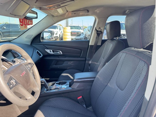 GMC Terrain Vehicle Full-screen Gallery Image 22