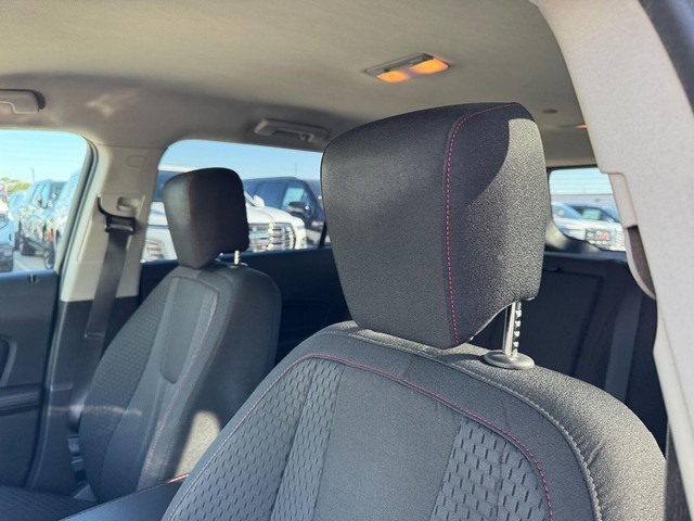 GMC Terrain Vehicle Full-screen Gallery Image 23