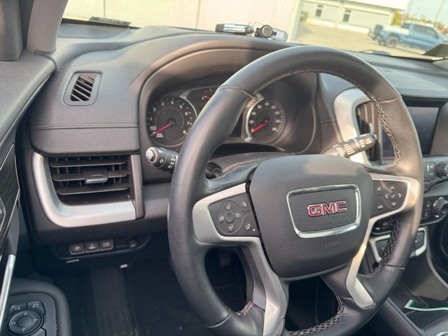 GMC Terrain Vehicle Full-screen Gallery Image 17
