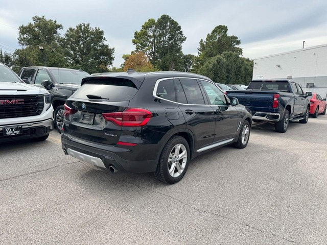 BMW X3 Vehicle Full-screen Gallery Image 05