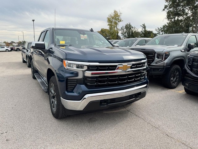 Chevrolet Silverado 1500 Vehicle Full-screen Gallery Image 03