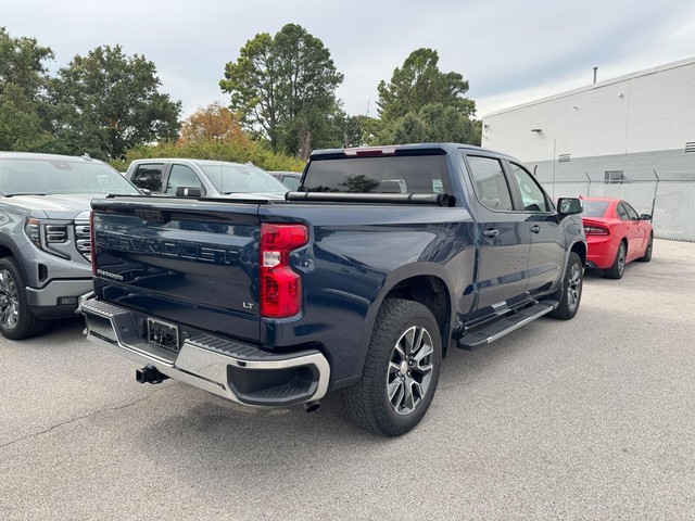 Chevrolet Silverado 1500 Vehicle Full-screen Gallery Image 14