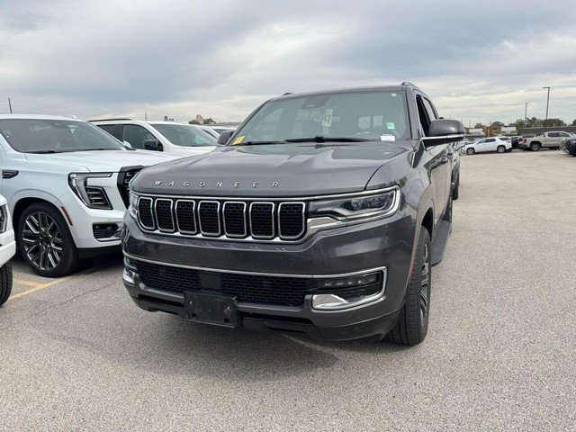 Jeep Wagoneer Vehicle Full-screen Gallery Image 02