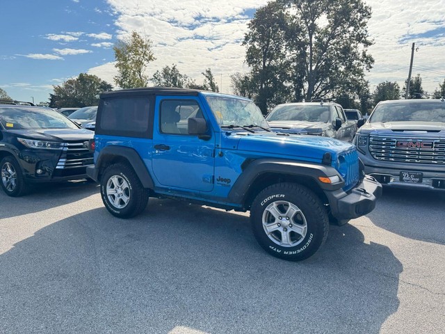 Jeep Wrangler Vehicle Full-screen Gallery Image 05