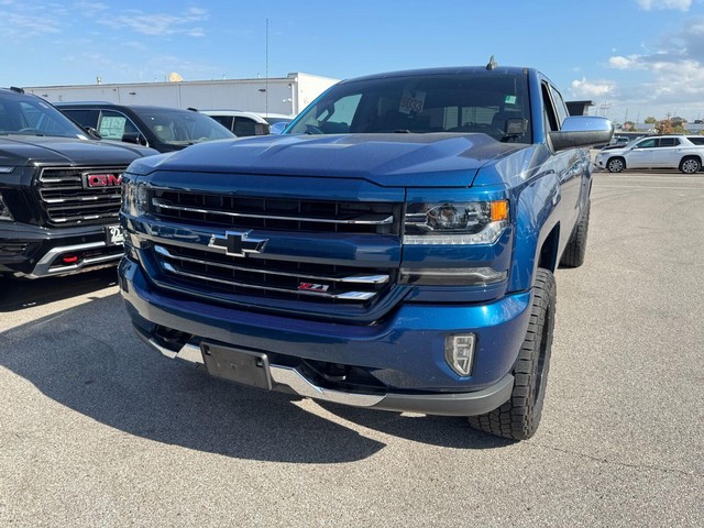 Chevrolet Silverado 1500 Vehicle Full-screen Gallery Image 03