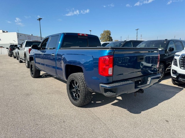 Chevrolet Silverado 1500 Vehicle Full-screen Gallery Image 14