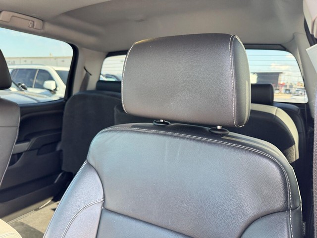 Chevrolet Silverado 1500 Vehicle Full-screen Gallery Image 18