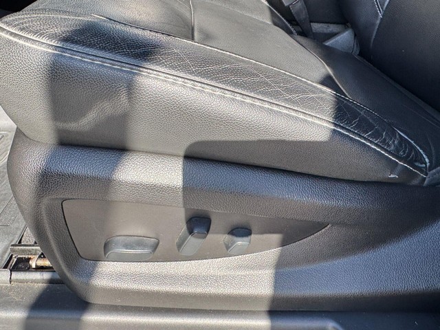 Chevrolet Silverado 1500 Vehicle Full-screen Gallery Image 20