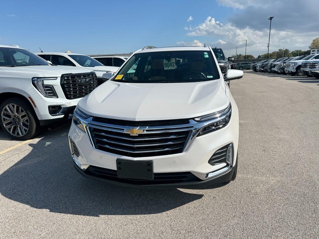 Chevrolet Equinox Vehicle Full-screen Gallery Image 03