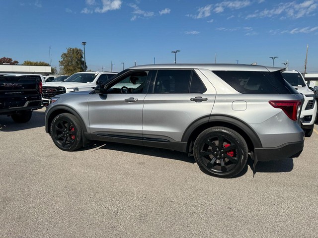 Ford Explorer Vehicle Full-screen Gallery Image 11