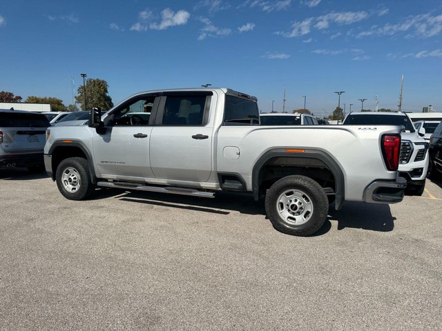 GMC Sierra 2500HD Vehicle Full-screen Gallery Image 11