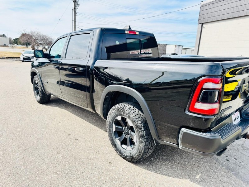 Ram 1500 Vehicle Full-screen Gallery Image 06