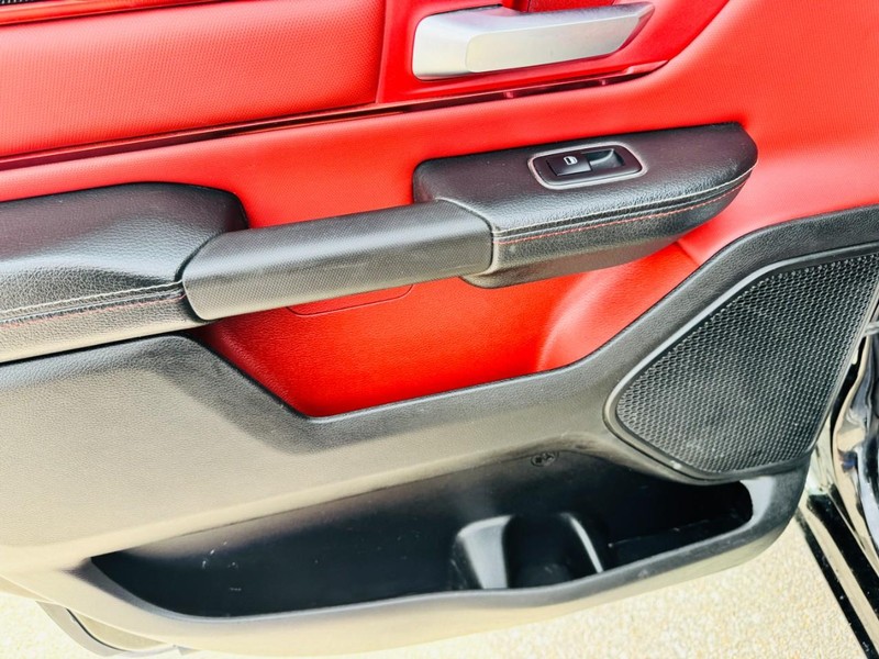 Ram 1500 Vehicle Full-screen Gallery Image 11