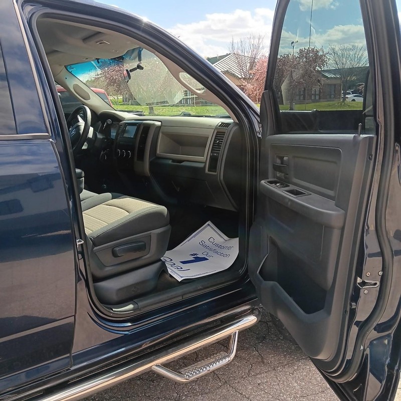 Ram 3500 Vehicle Full-screen Gallery Image 07