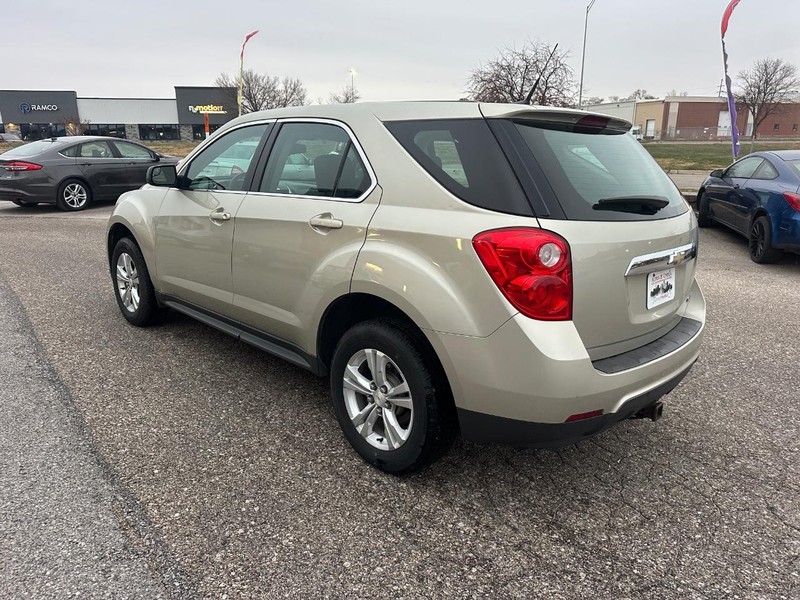 Chevrolet Equinox Vehicle Full-screen Gallery Image 07