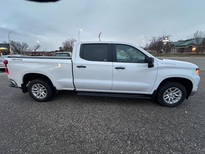Chevrolet Silverado 1500 Vehicle Full-screen Gallery Image 08