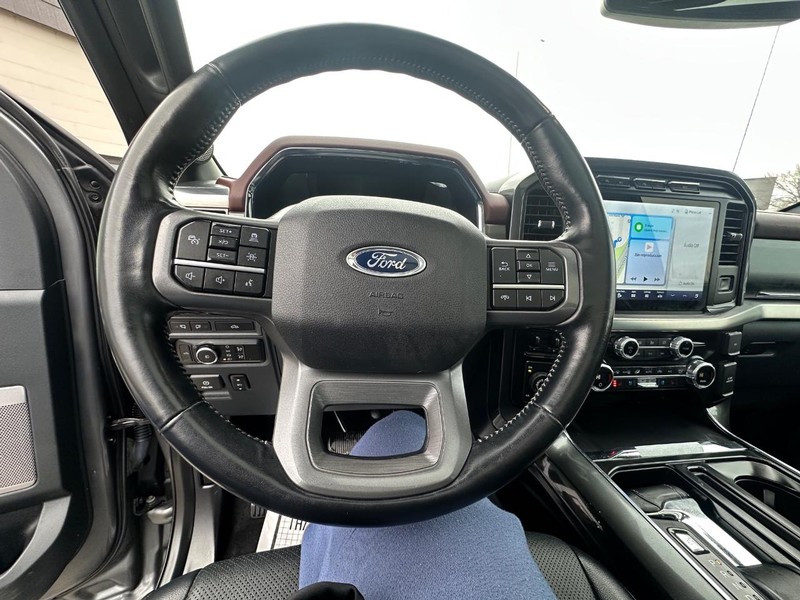 Ford F-150 Vehicle Full-screen Gallery Image 08
