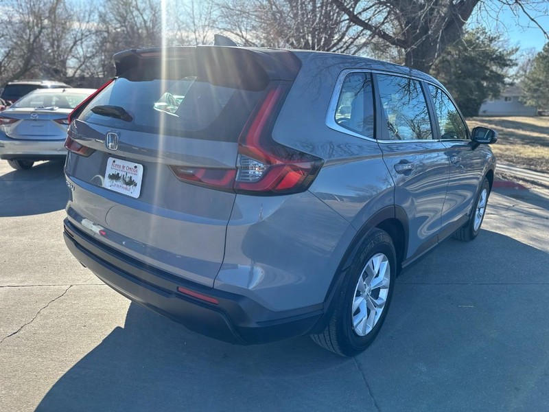 Honda CR-V Vehicle Full-screen Gallery Image 05