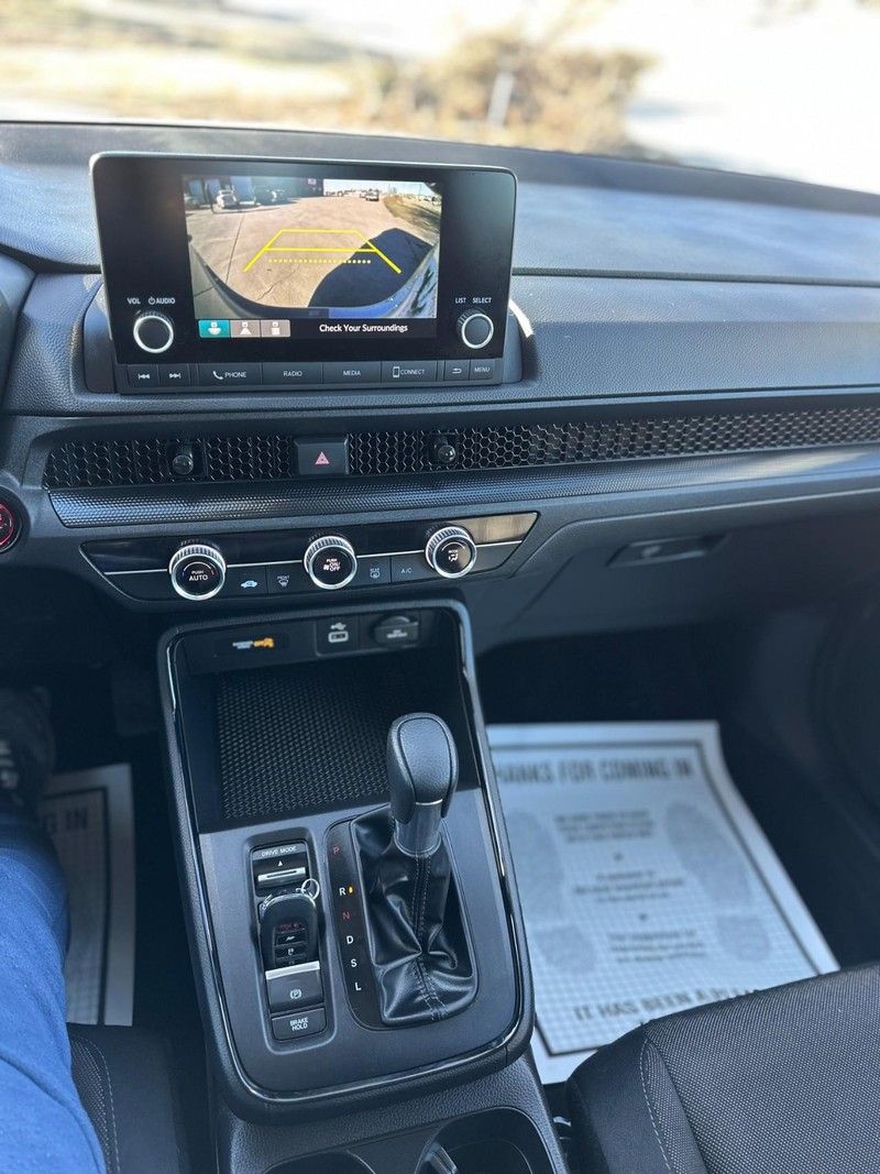 Honda CR-V Vehicle Full-screen Gallery Image 12