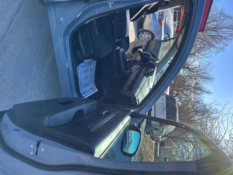 Honda CR-V Vehicle Full-screen Gallery Image 16