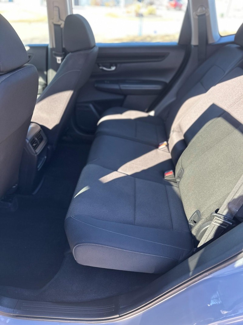 Honda CR-V Vehicle Full-screen Gallery Image 19