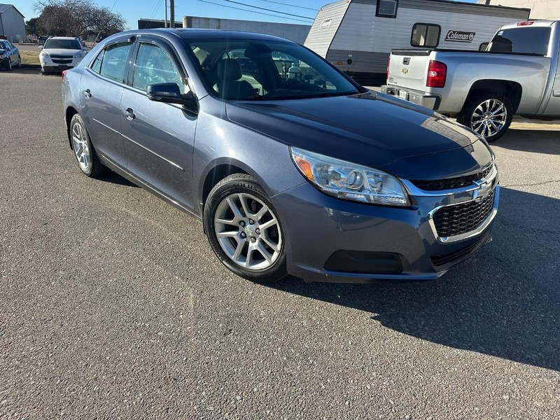 Chevrolet Malibu Vehicle Full-screen Gallery Image 03