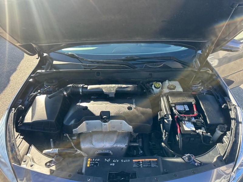 Chevrolet Malibu Vehicle Full-screen Gallery Image 16