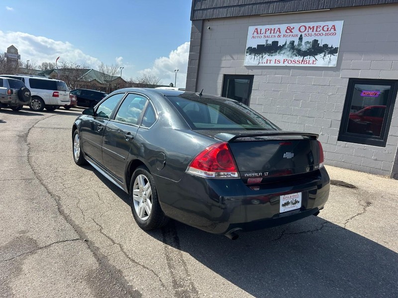 Chevrolet Impala Limited Vehicle Full-screen Gallery Image 07