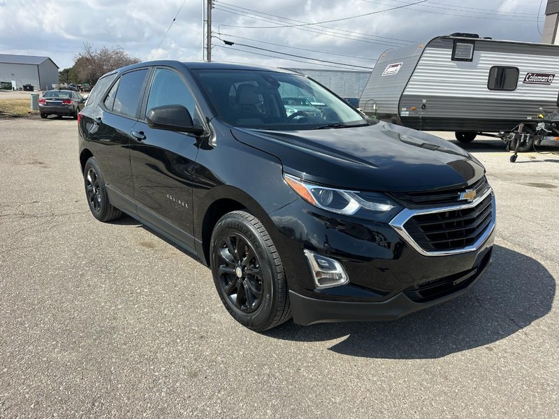 Chevrolet Equinox Vehicle Full-screen Gallery Image 02