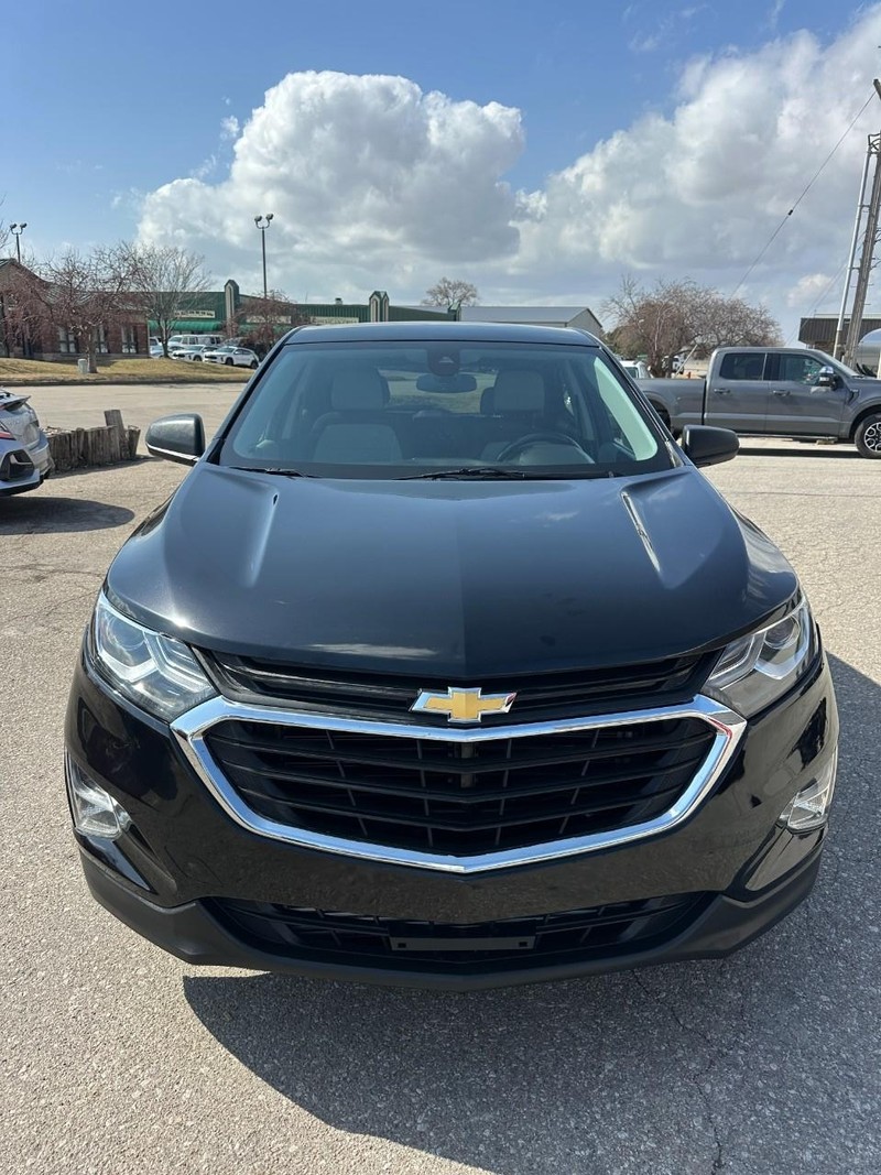 Chevrolet Equinox Vehicle Full-screen Gallery Image 03