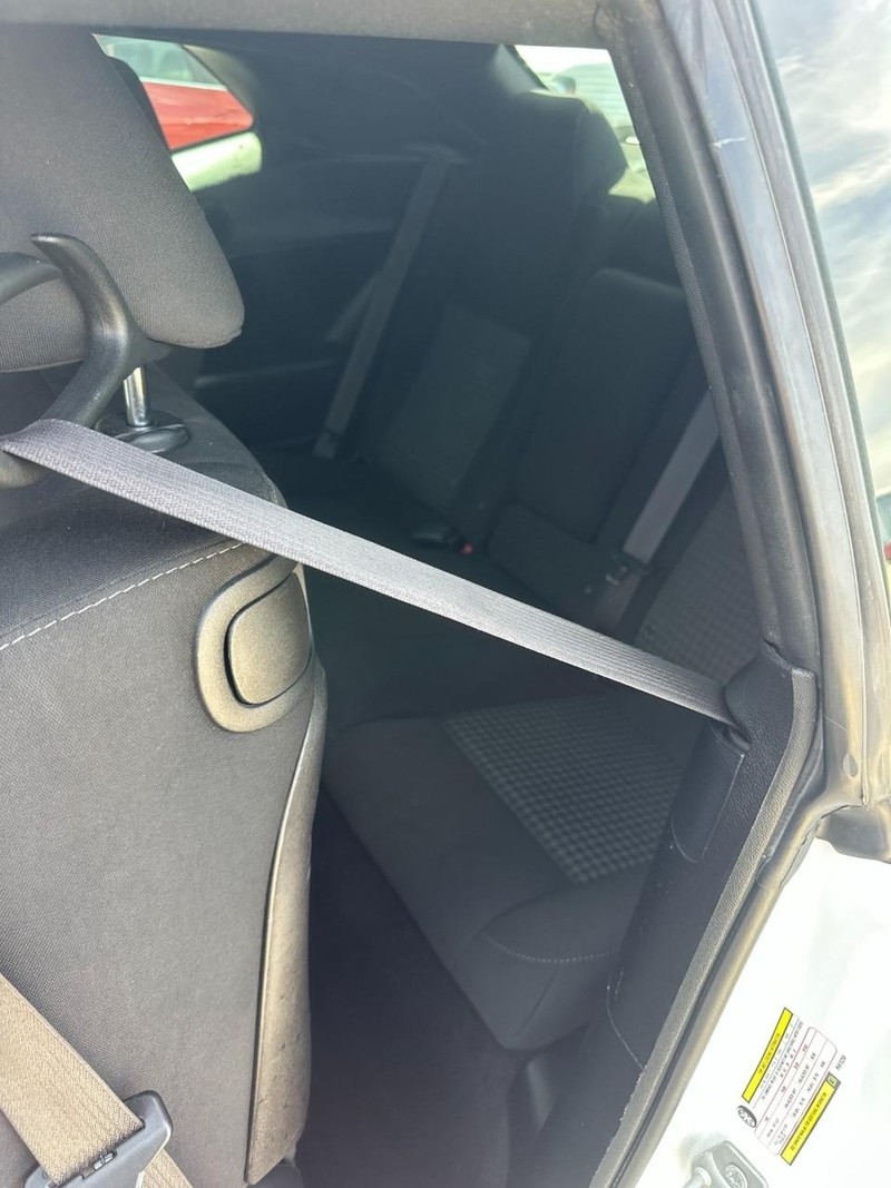 Dodge Challenger Vehicle Full-screen Gallery Image 10