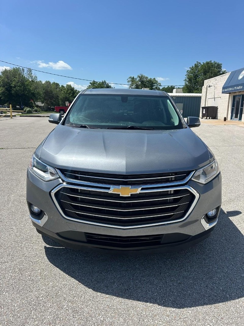Chevrolet Traverse Vehicle Full-screen Gallery Image 02
